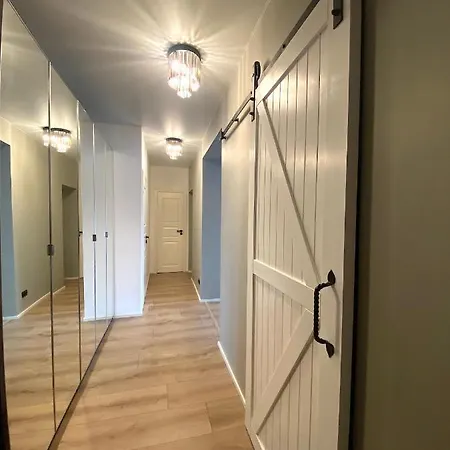 Mirror Нарва